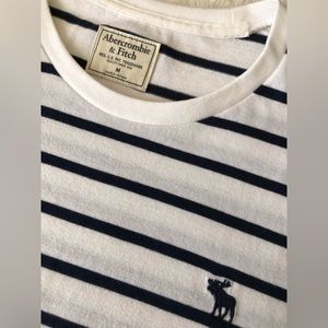 Abercrombie & Fitch white with blue stripe medium shirt
